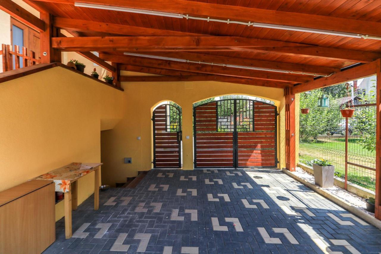 Nikas Apartment Сибиу Екстериор снимка
